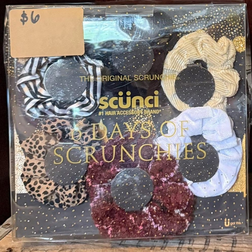 Scunci Black and White Accents Hair Scrunchies Set